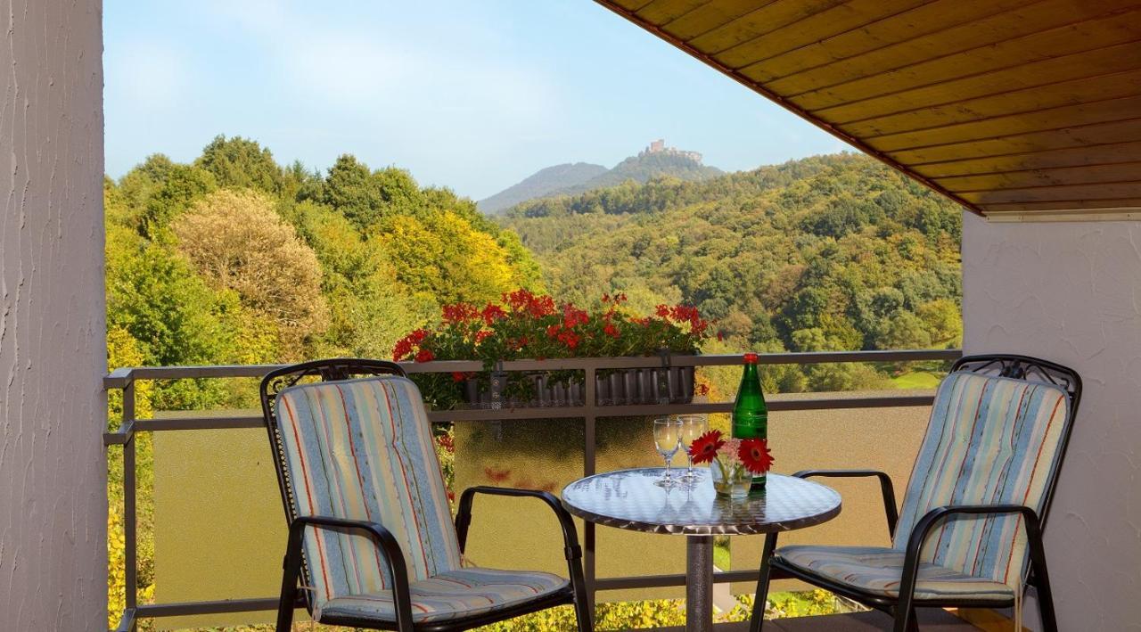 Wernersberg Gasthaus Trifelsblick חדר תמונה